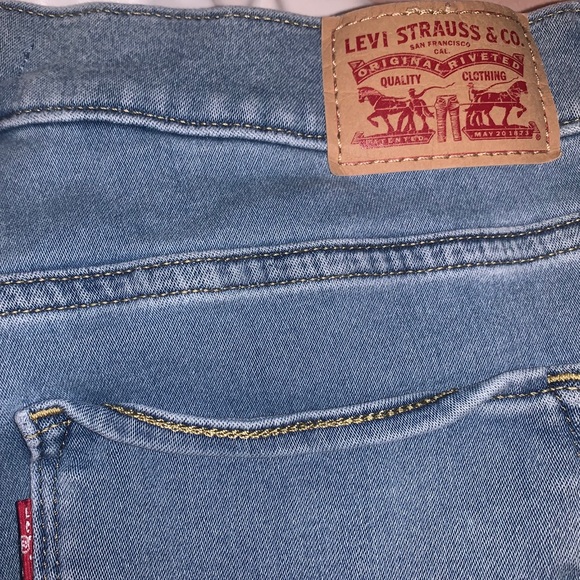 Levi Skinny jeans - Picture 1 of 3
